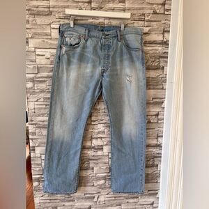 Levi’s 501 Mens Original Fit Light Wash Distressed High Waist Button Fly 36Wx30L